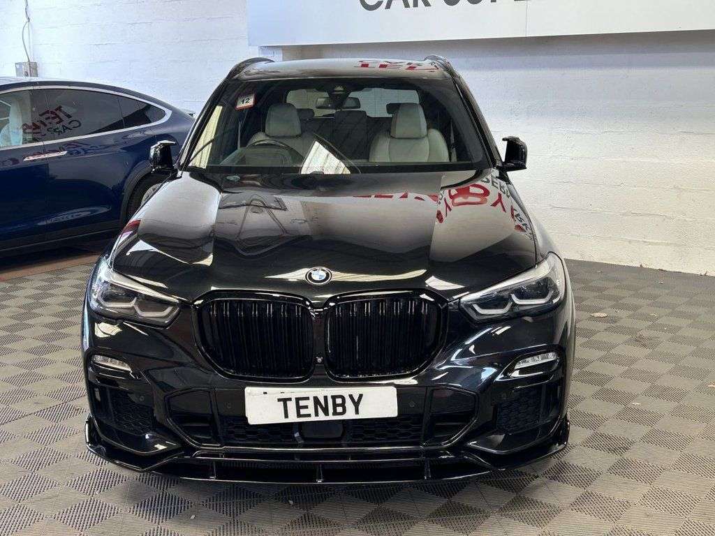 A 2019 BMW X5 3.0 30d M Sport SUV 5dr Diesel Auto xDrive Euro 6 (s/s) (265 ps) A 2019 BMW X5 3.0 30d M Sport SUV 5dr Diesel Auto xDrive Euro 6 (s/s) (265 ps)