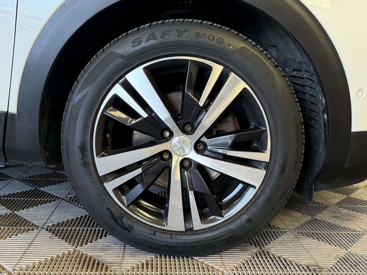 2018 PEUGEOT 5008 2018 PEUGEOT 5008