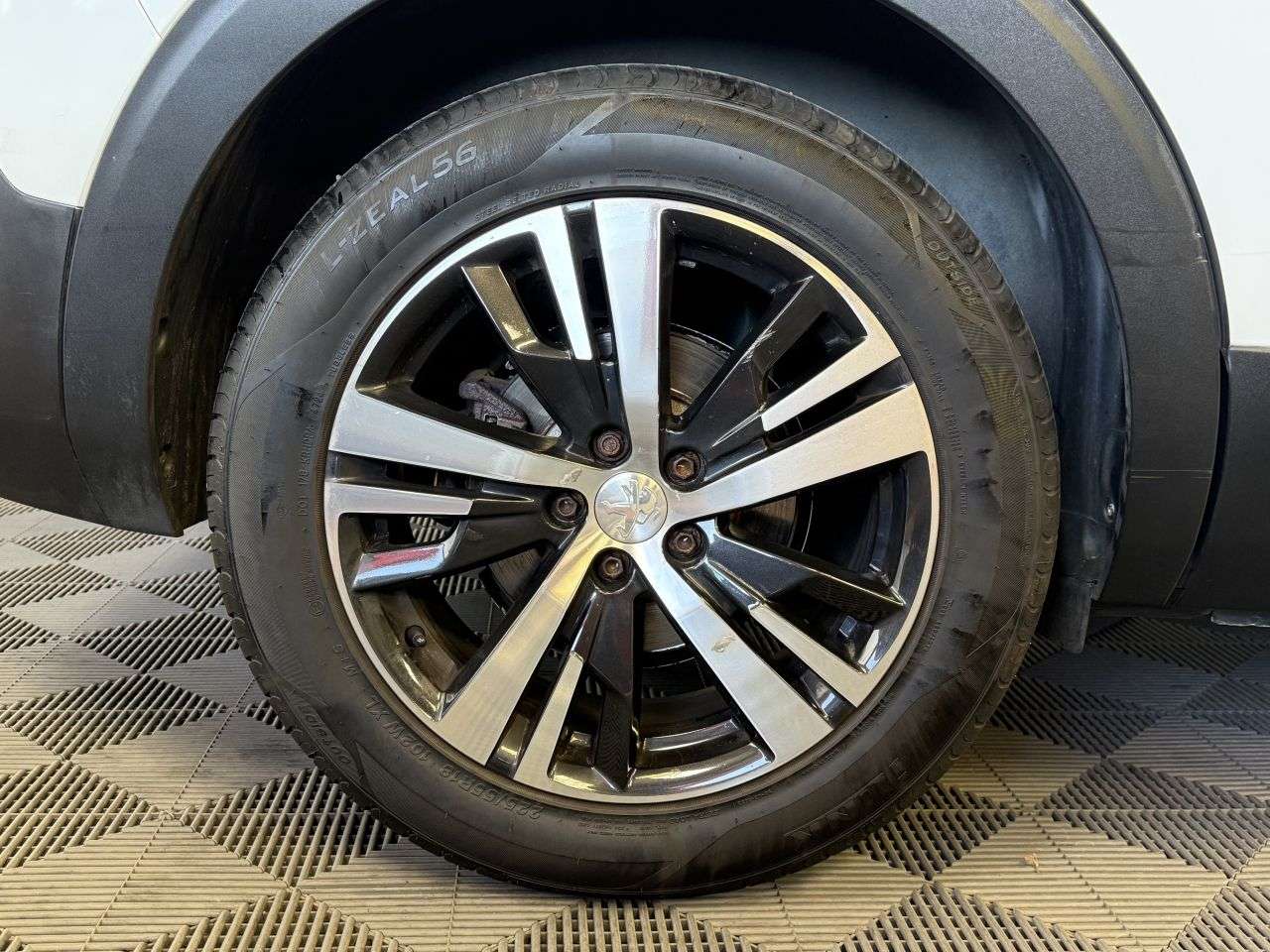 2018 PEUGEOT 5008 2018 PEUGEOT 5008