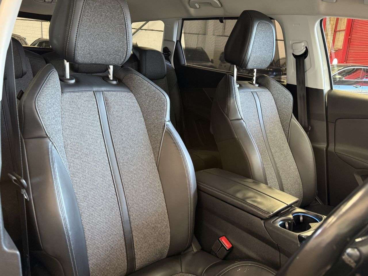 2018 PEUGEOT 5008 2018 PEUGEOT 5008