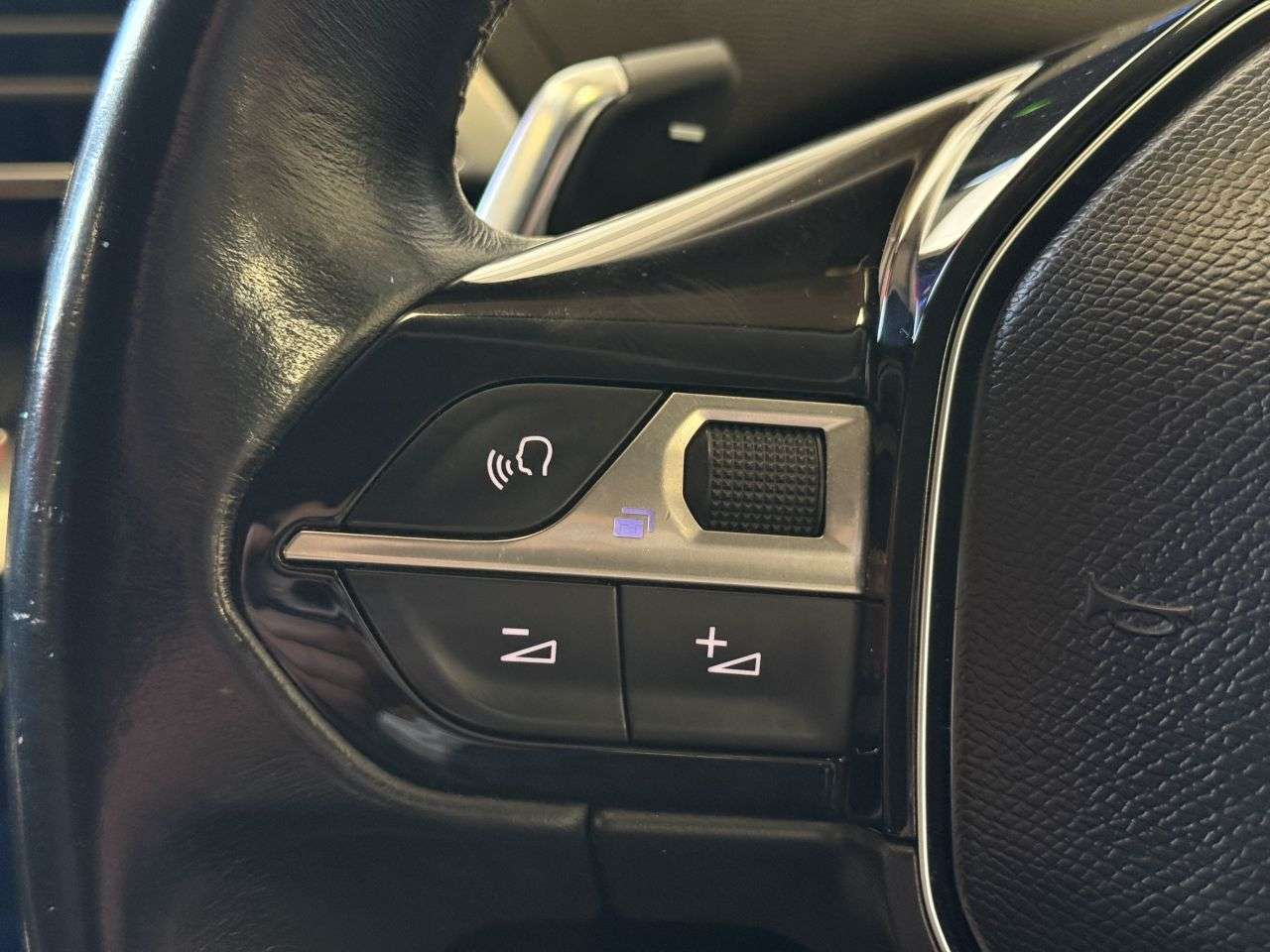 2018 PEUGEOT 5008 2018 PEUGEOT 5008