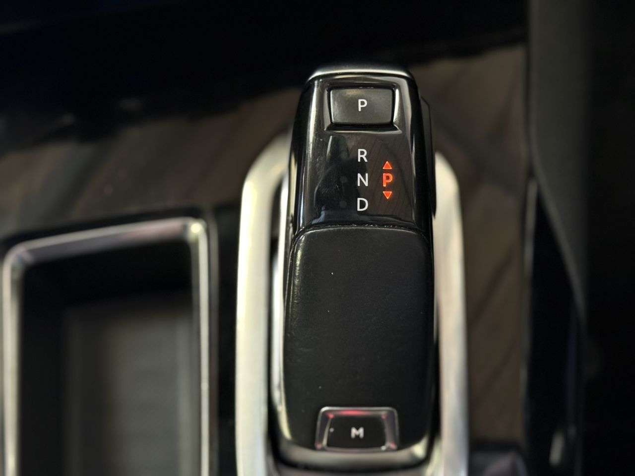 2018 PEUGEOT 5008 2018 PEUGEOT 5008