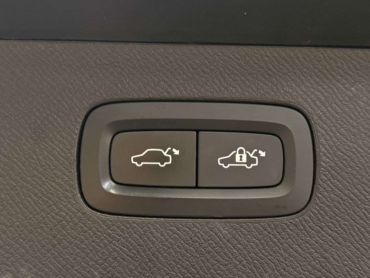 2018 VOLVO XC90 2018 VOLVO XC90