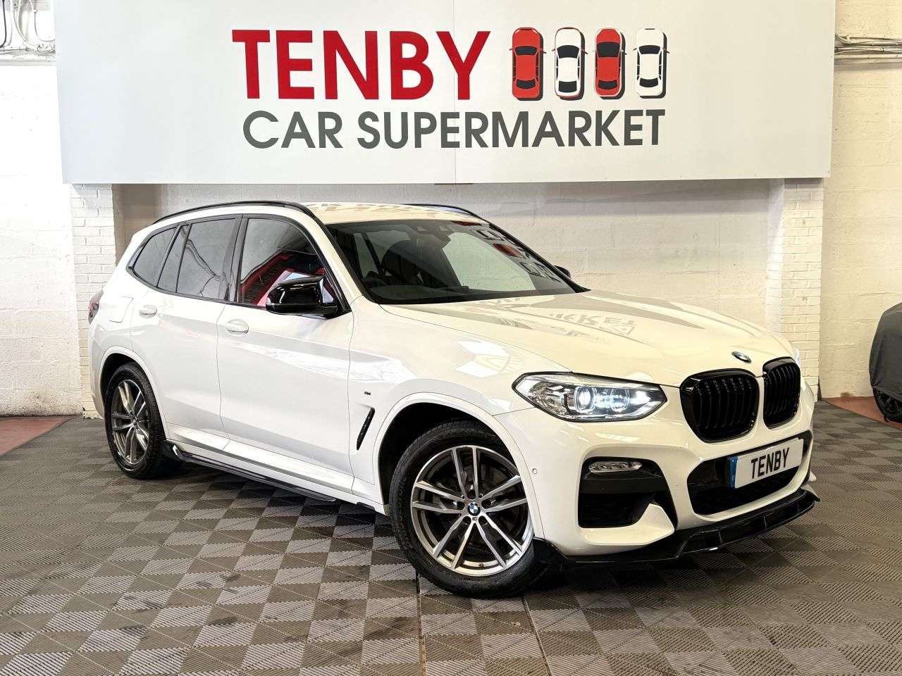 A 2018 BMW X3 2.0 20d M Sport SUV 5dr Diesel Auto xDrive Euro 6 (s/s) (190 ps) AKRAPOVIC A 2018 BMW X3 2.0 20d M Sport SUV 5dr Diesel Auto xDrive Euro 6 (s/s) (190 ps) AKRAPOVIC