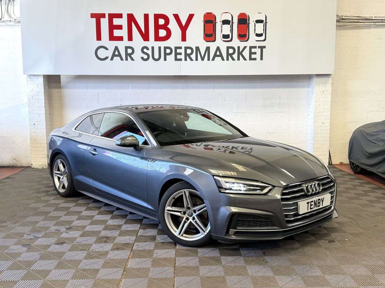 A 2018 AUDI A5 2.0 TFSI S line Coupe 2dr Petrol S Tronic Euro 6 (s/s) (190 ps) FLAT BOTTOM A 2018 AUDI A5 2.0 TFSI S line Coupe 2dr Petrol S Tronic Euro 6 (s/s) (190 ps) FLAT BOTTOM