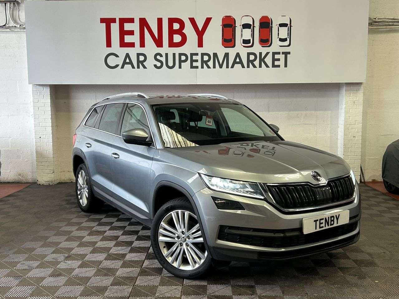 A 2019 SKODA KODIAQ 2.0 TDI Edition SUV 5dr Diesel DSG 4WD Euro 6 (s/s) (7 Seat) (150 ps) LEATH A 2019 SKODA KODIAQ 2.0 TDI Edition SUV 5dr Diesel DSG 4WD Euro 6 (s/s) (7 Seat) (150 ps) LEATH