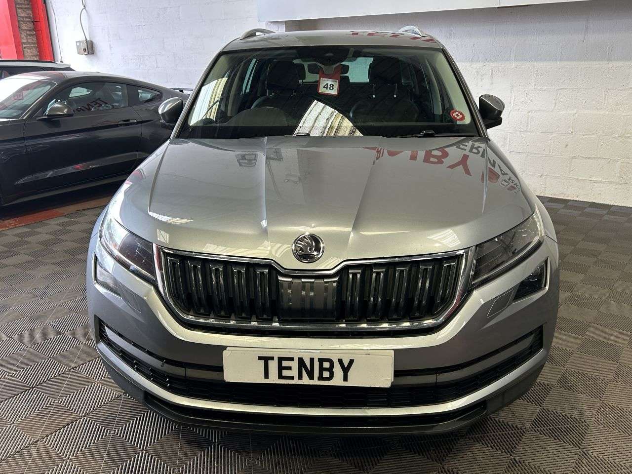 A 2019 SKODA KODIAQ 2.0 TDI Edition SUV 5dr Diesel DSG 4WD Euro 6 (s/s) (7 Seat) (150 ps) LEATH A 2019 SKODA KODIAQ 2.0 TDI Edition SUV 5dr Diesel DSG 4WD Euro 6 (s/s) (7 Seat) (150 ps) LEATH