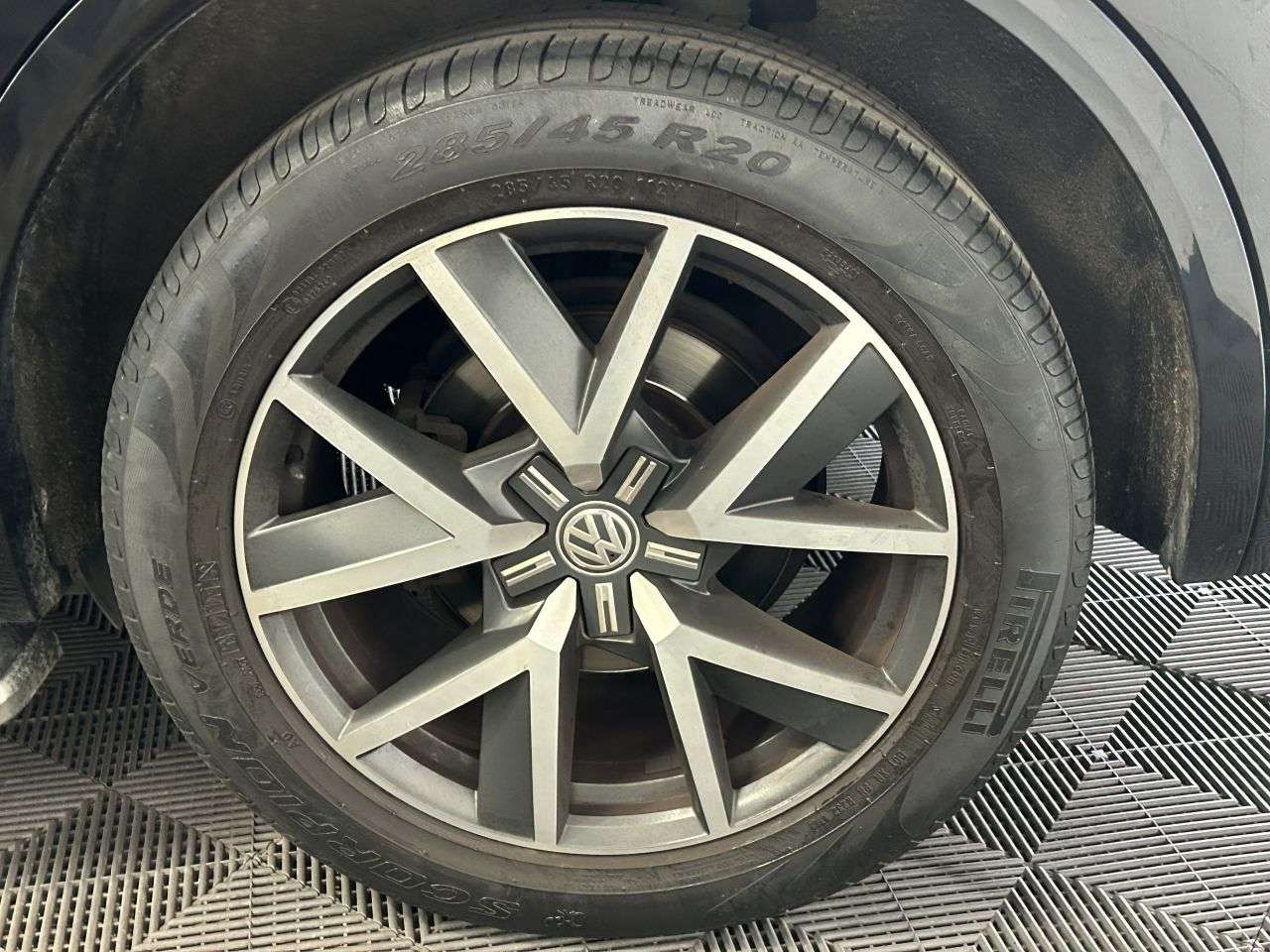 2019 VOLKSWAGEN TOUAREG 2019 VOLKSWAGEN TOUAREG