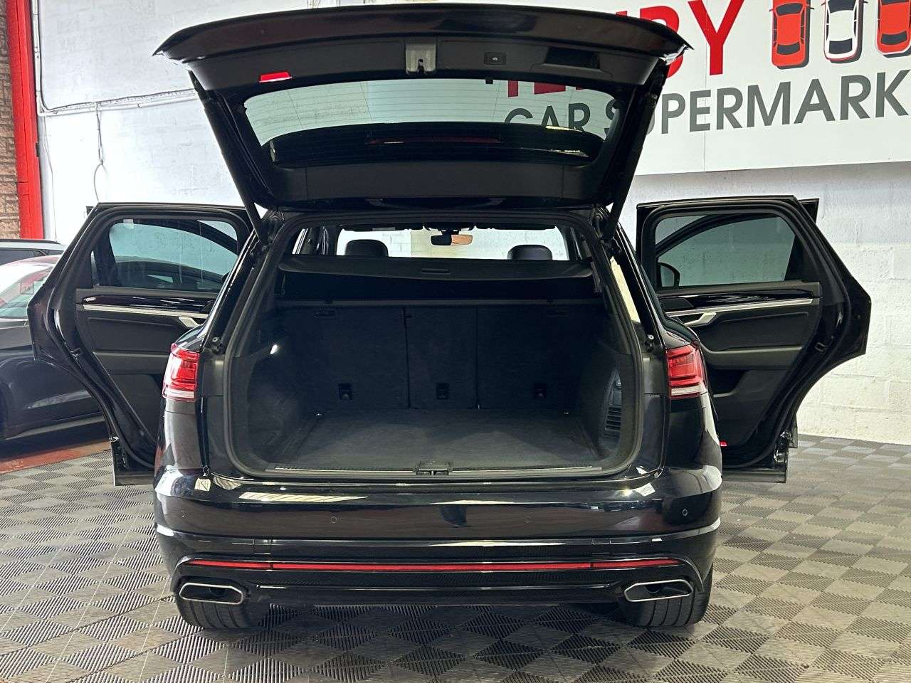 2019 VOLKSWAGEN TOUAREG 2019 VOLKSWAGEN TOUAREG