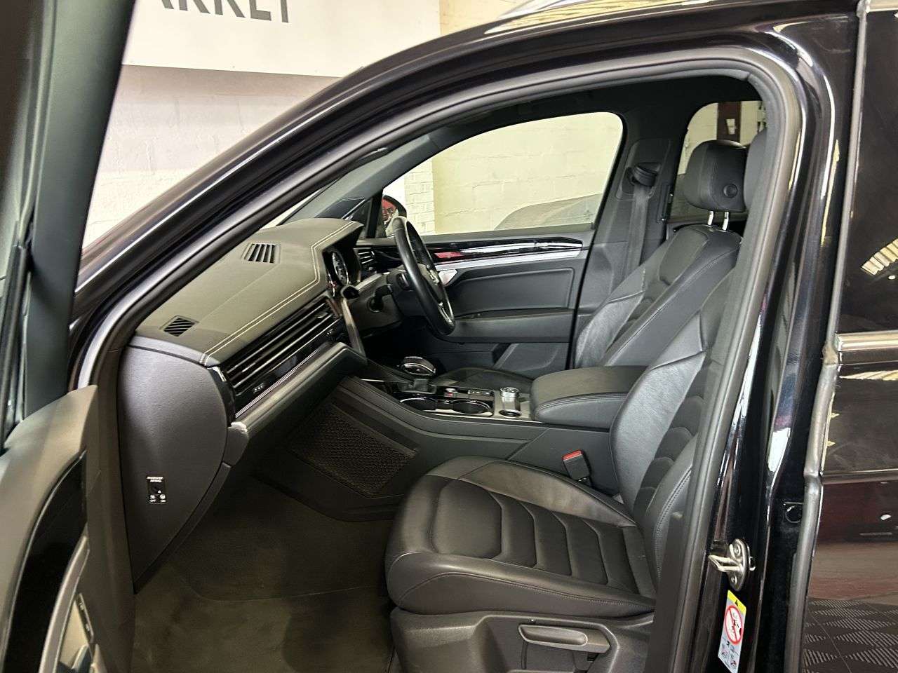 2019 VOLKSWAGEN TOUAREG 2019 VOLKSWAGEN TOUAREG