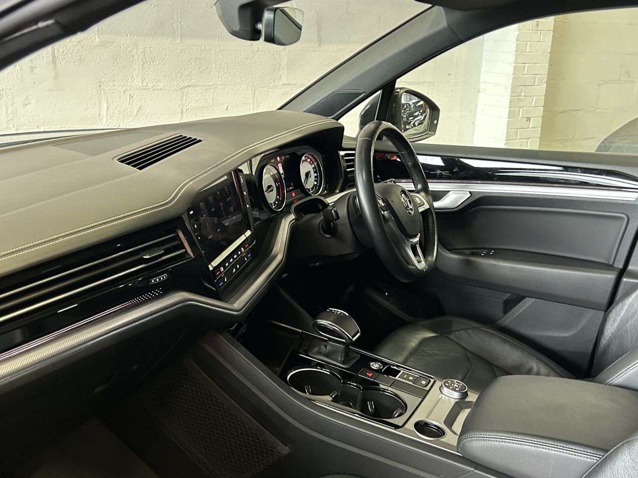 2019 VOLKSWAGEN TOUAREG 2019 VOLKSWAGEN TOUAREG
