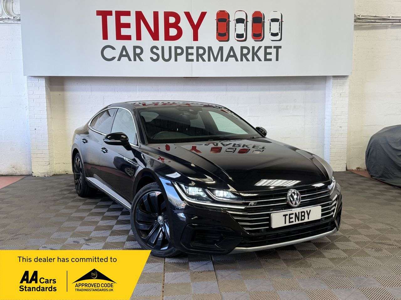 A 2019 VOLKSWAGEN ARTEON 2.0 TDI R-Line Fastback 5dr Diesel DSG 4Motion Euro 6 (s/s) (190 ps) A 2019 VOLKSWAGEN ARTEON 2.0 TDI R-Line Fastback 5dr Diesel DSG 4Motion Euro 6 (s/s) (190 ps)