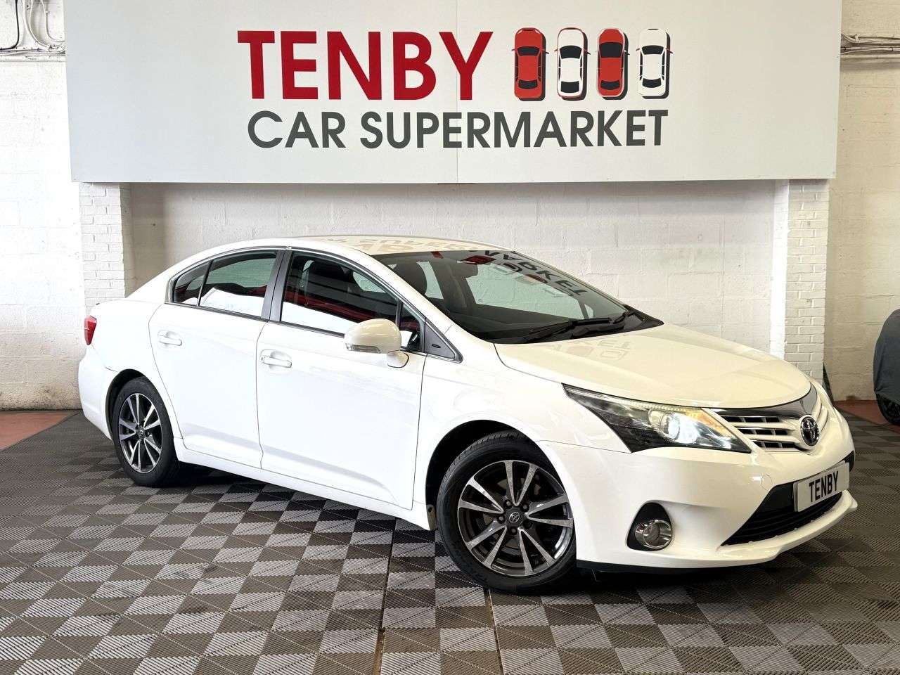 A 2012 TOYOTA AVENSIS 1.8 V-Matic TR Saloon 4dr Petrol Multidrive S Euro 5 (147 ps) A 2012 TOYOTA AVENSIS 1.8 V-Matic TR Saloon 4dr Petrol Multidrive S Euro 5 (147 ps)