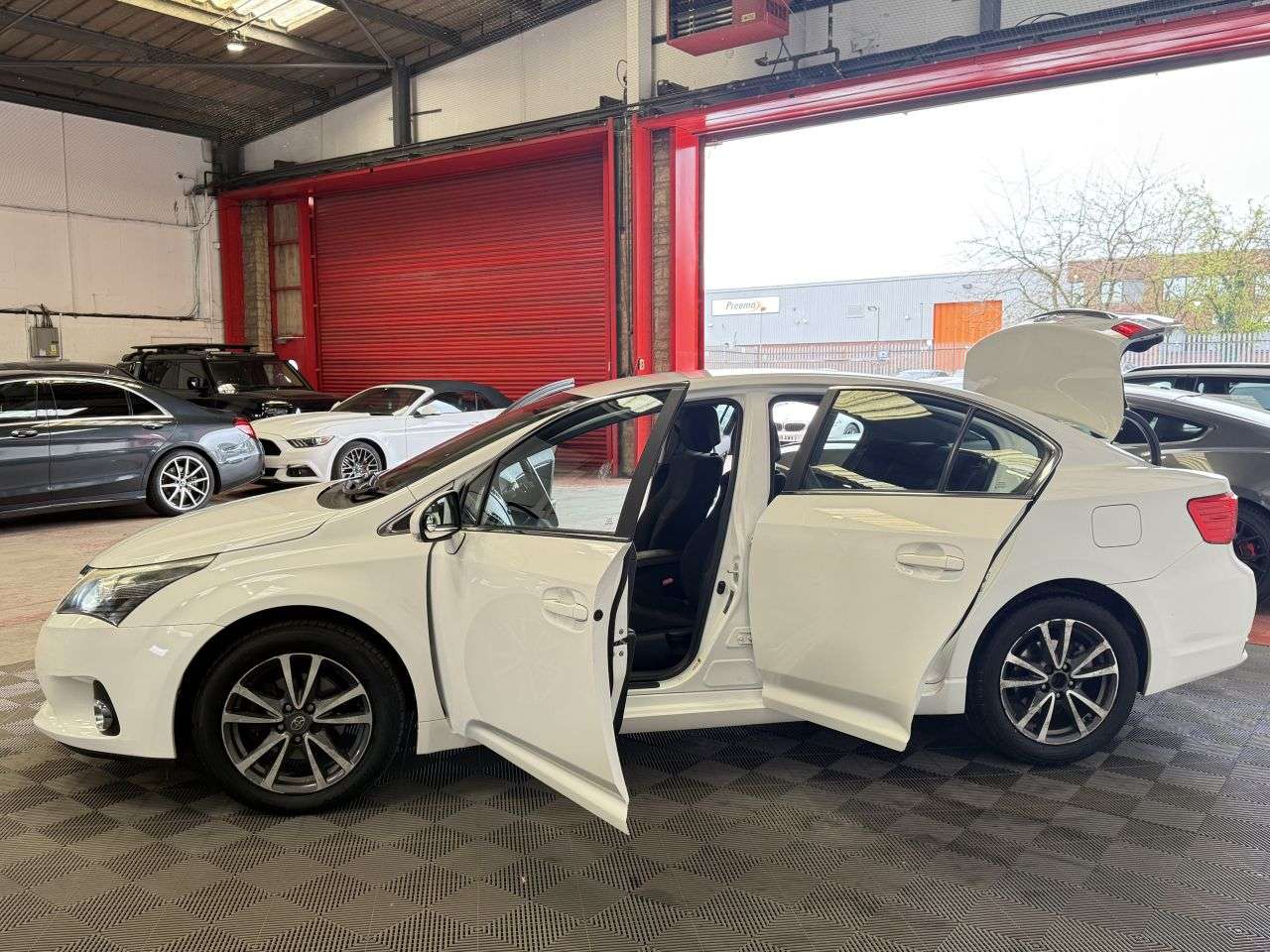 2012 TOYOTA AVENSIS 2012 TOYOTA AVENSIS