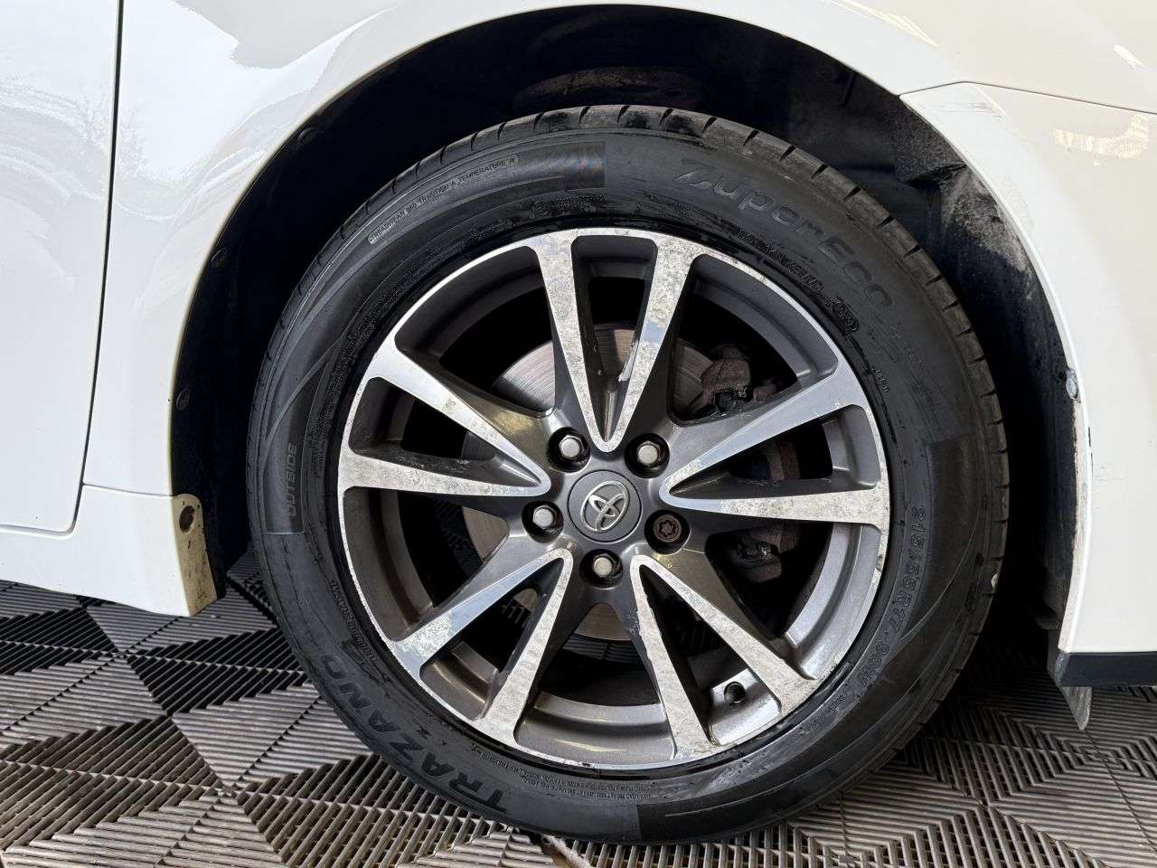 2012 TOYOTA AVENSIS 2012 TOYOTA AVENSIS