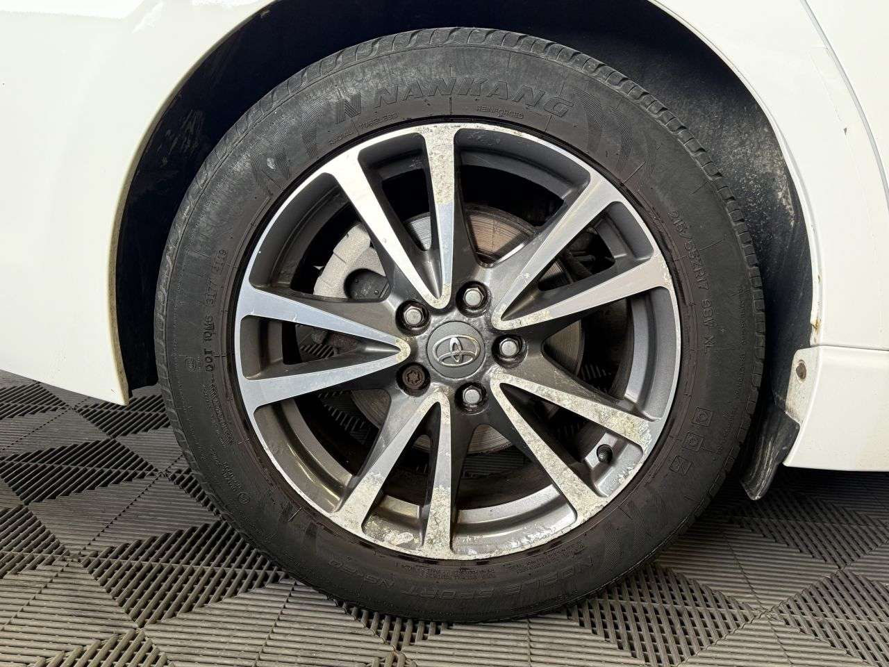 2012 TOYOTA AVENSIS 2012 TOYOTA AVENSIS