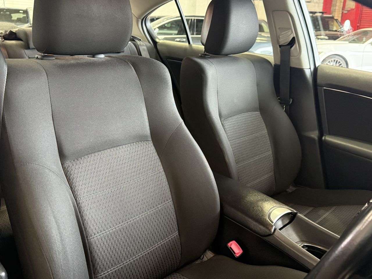 2012 TOYOTA AVENSIS 2012 TOYOTA AVENSIS