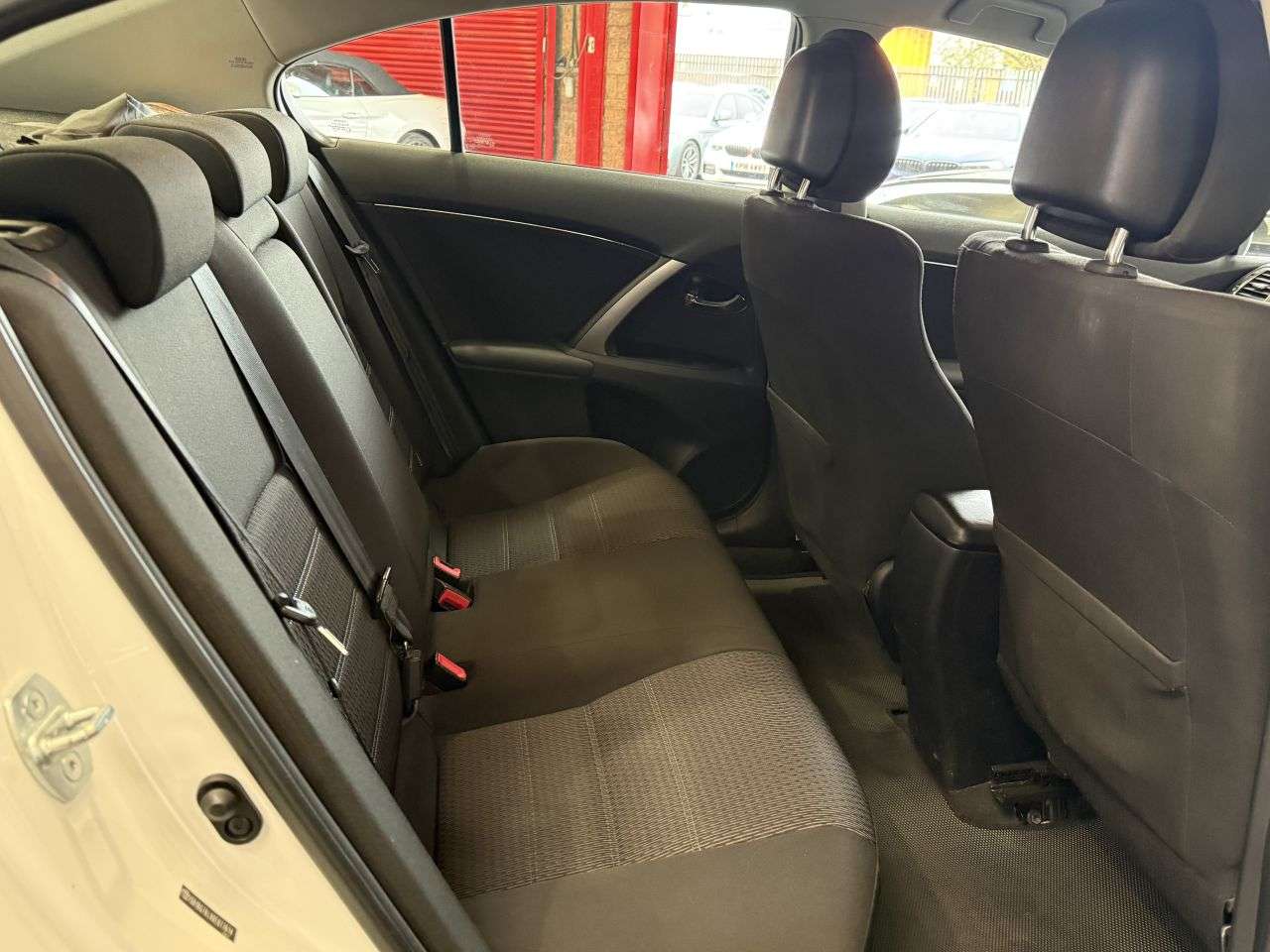 2012 TOYOTA AVENSIS 2012 TOYOTA AVENSIS