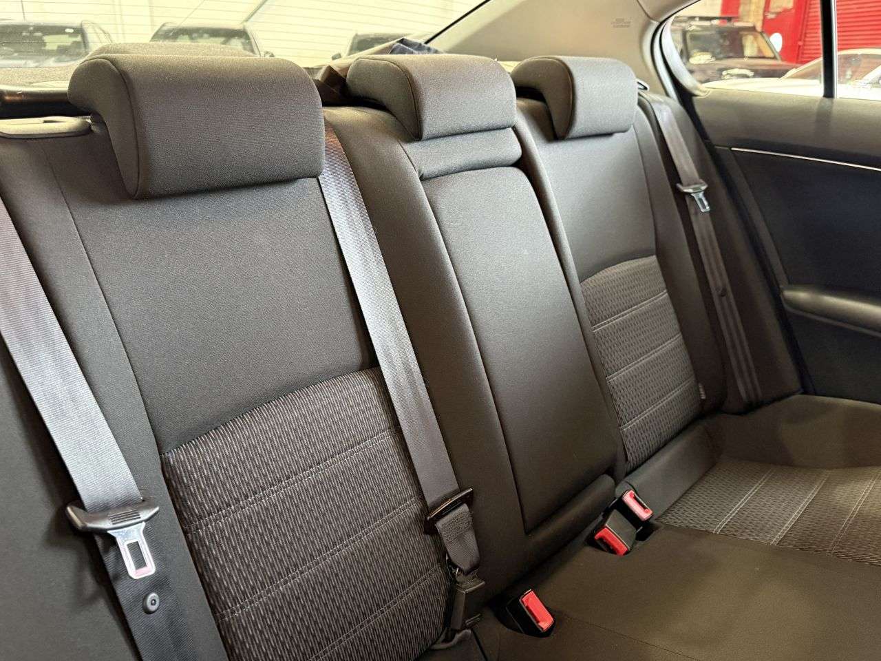 2012 TOYOTA AVENSIS 2012 TOYOTA AVENSIS