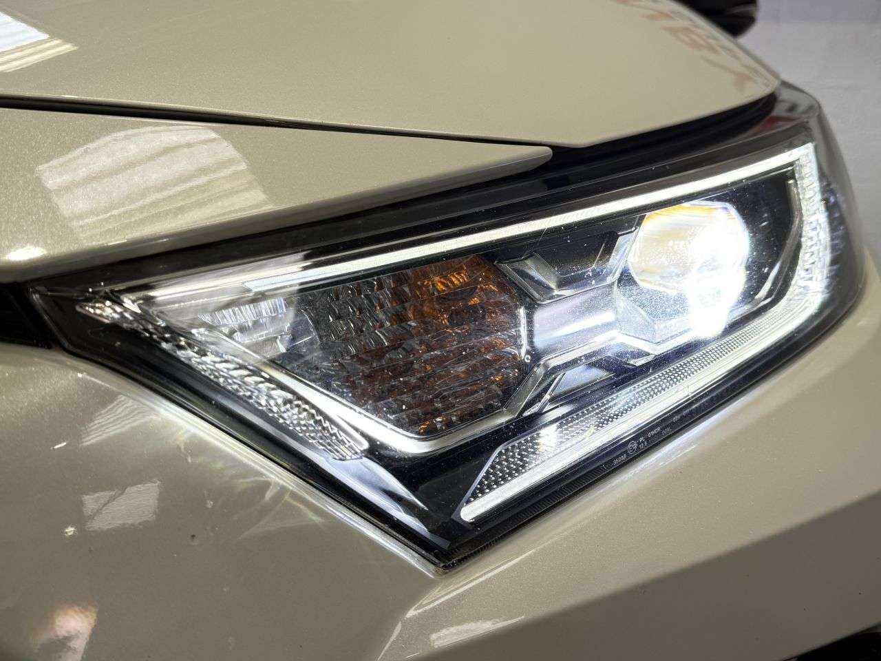 2019 TOYOTA RAV4 2019 TOYOTA RAV4