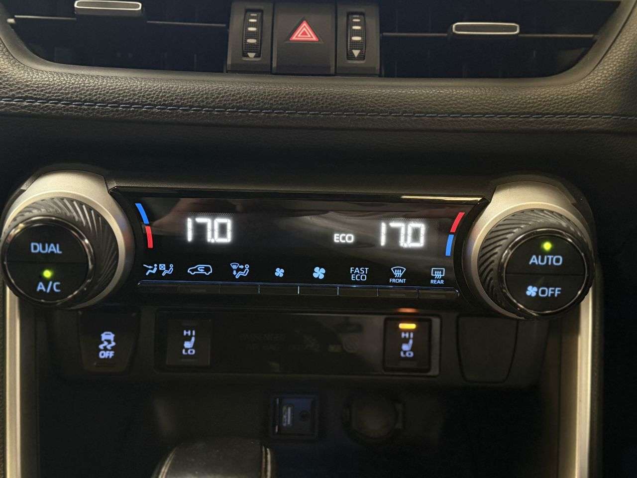 2019 TOYOTA RAV4 2019 TOYOTA RAV4