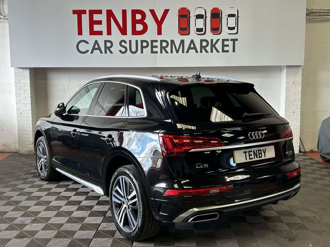 2021 AUDI Q5 2021 AUDI Q5