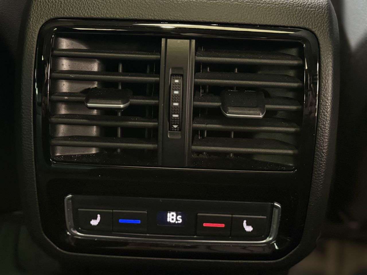 2019 VOLKSWAGEN PASSAT 2019 VOLKSWAGEN PASSAT