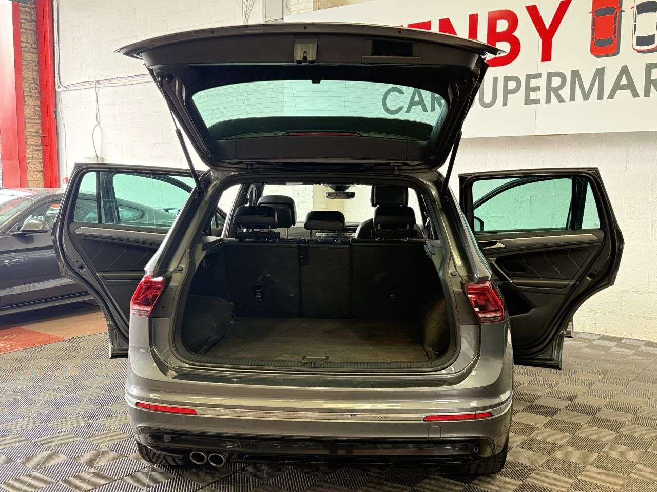 2016 VOLKSWAGEN TIGUAN 2016 VOLKSWAGEN TIGUAN