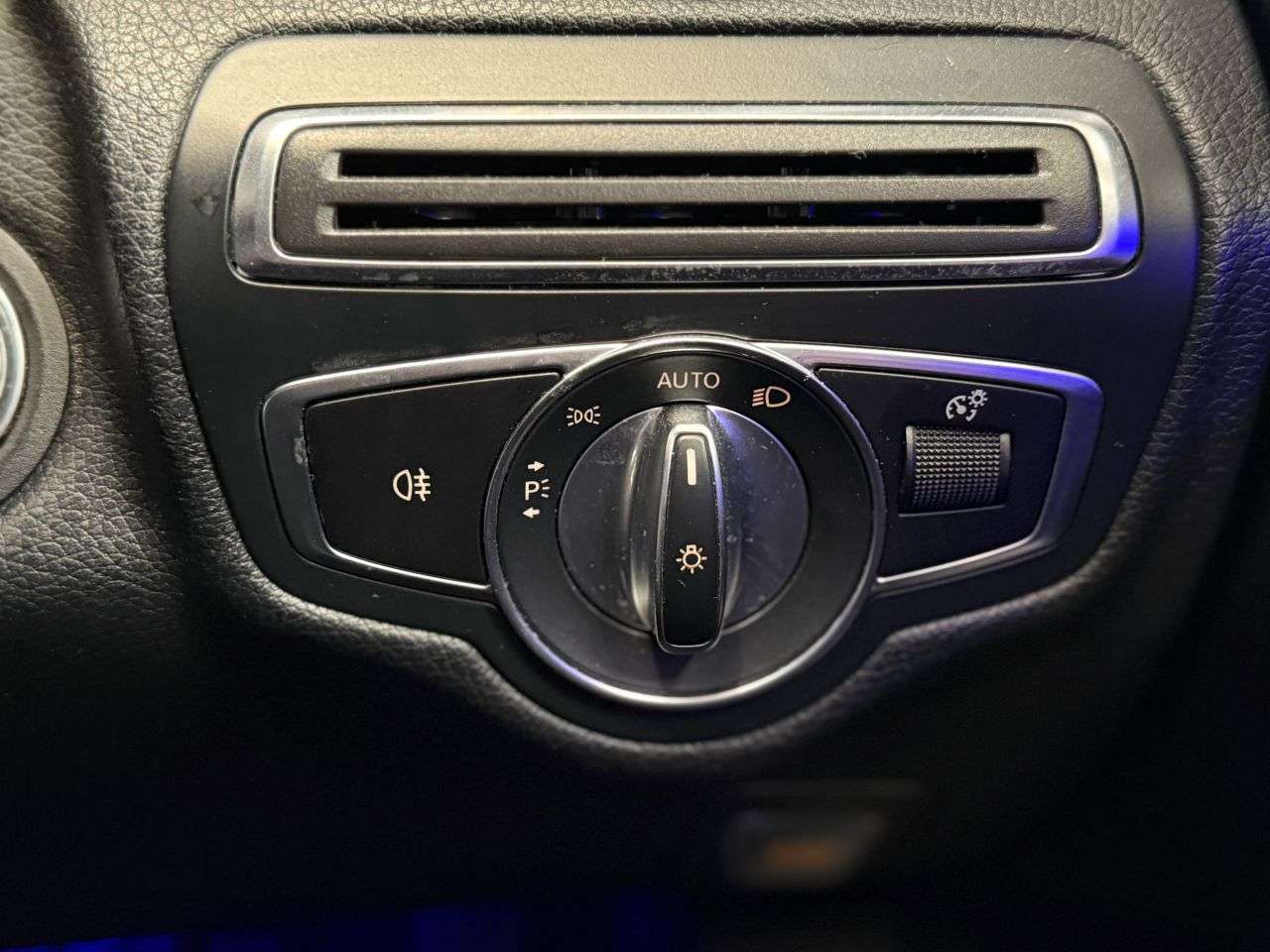 2019 MERCEDES-BENZ C-CLASS 2019 MERCEDES-BENZ C-CLASS