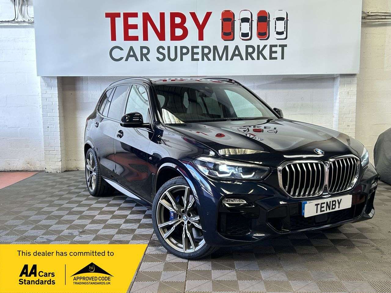 A 2019 BMW X5 3.0 30d M Sport SUV 5dr Diesel Auto xDrive Euro 6 (s/s) (265 ps) FSH+360 CA A 2019 BMW X5 3.0 30d M Sport SUV 5dr Diesel Auto xDrive Euro 6 (s/s) (265 ps) FSH+360 CA