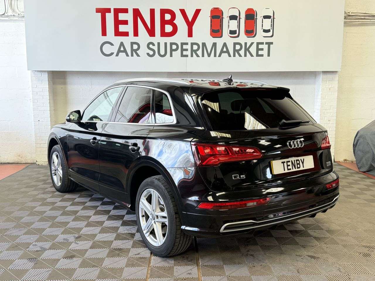 2018 AUDI Q5 2018 AUDI Q5