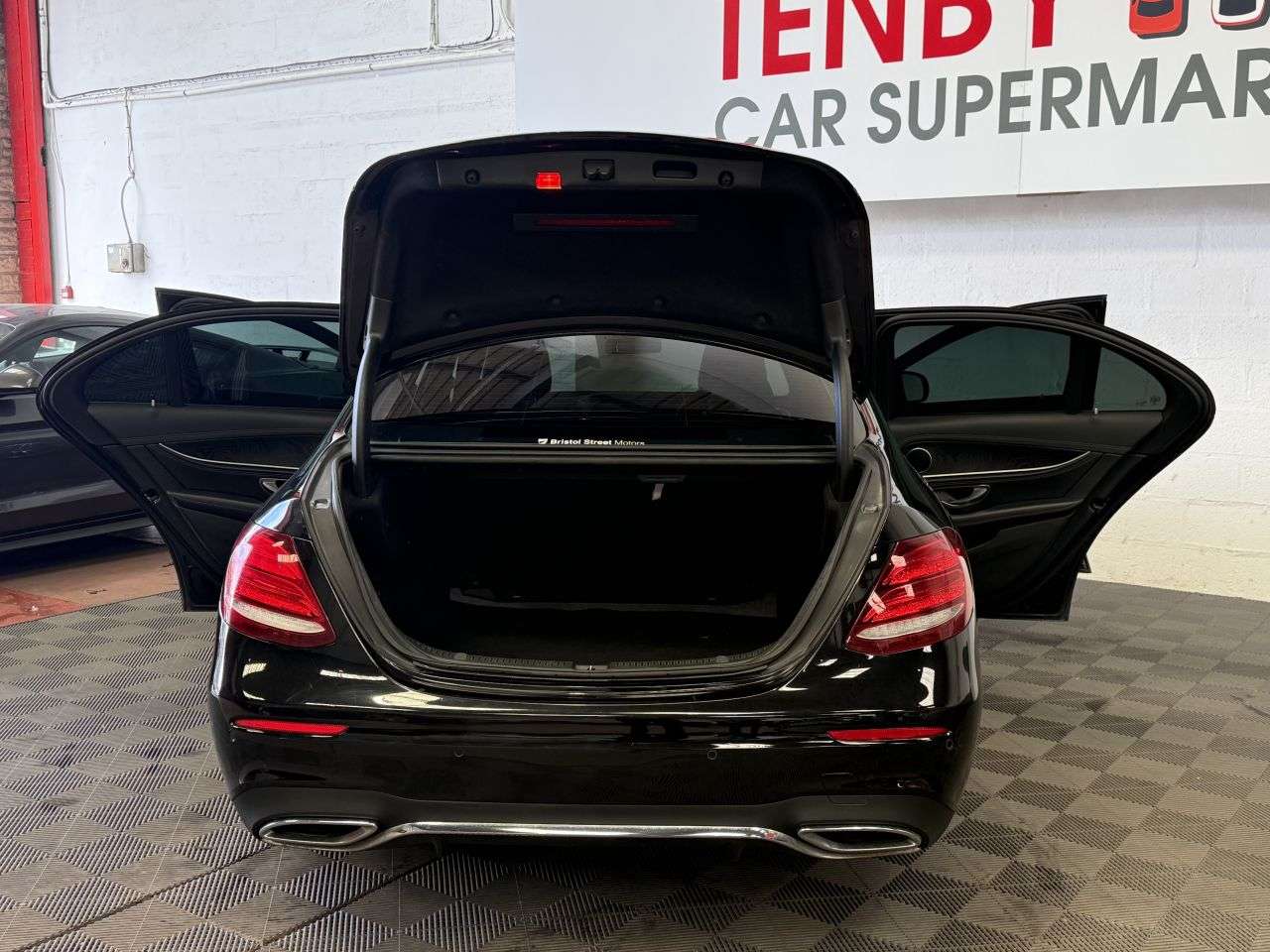 2017 MERCEDES-BENZ E-CLASS 2017 MERCEDES-BENZ E-CLASS