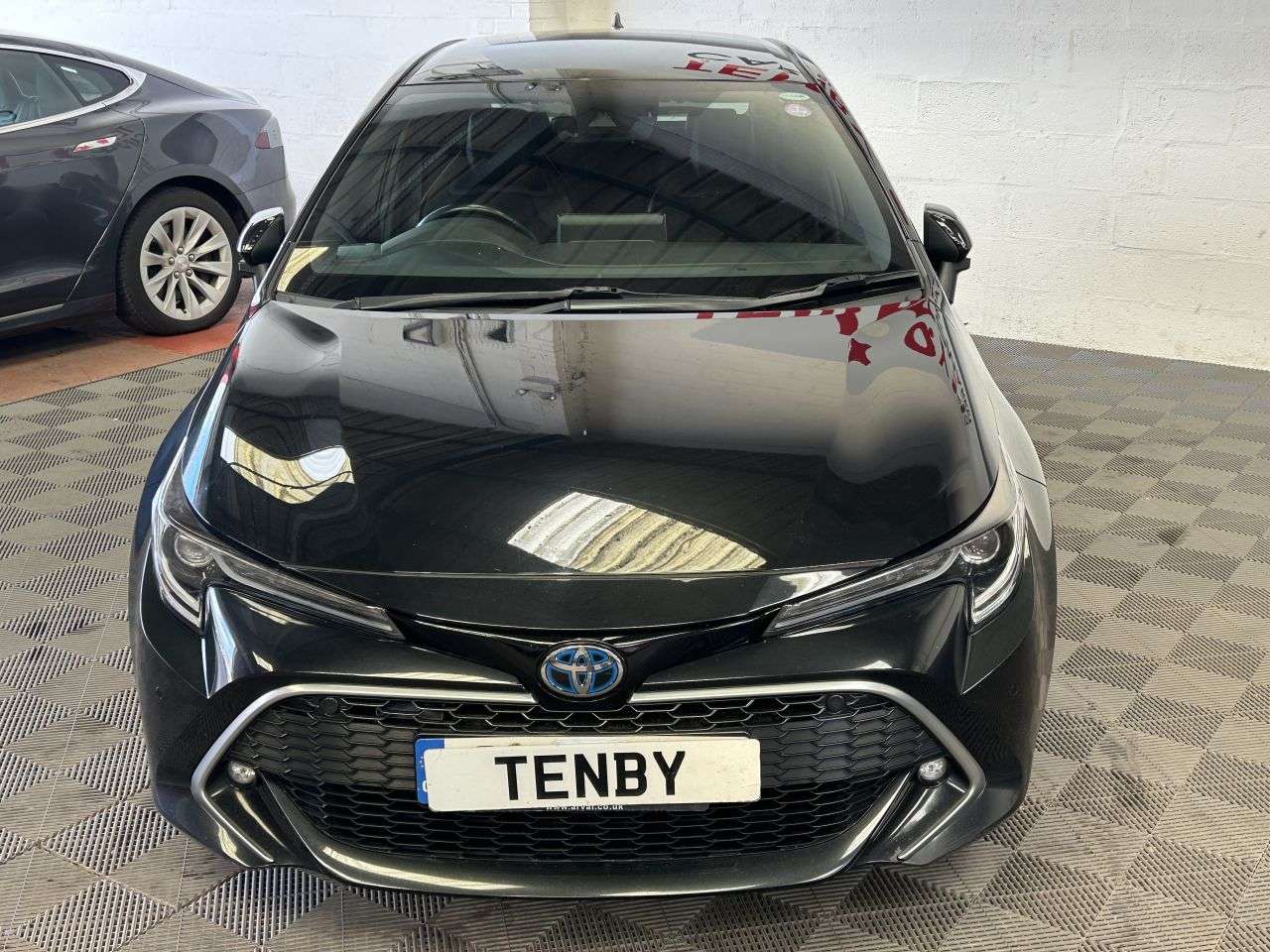 A 2019 TOYOTA COROLLA 2.0 VVT-h Excel Hatchback 5dr Petrol Hybrid CVT Euro 6 (s/s) (184 ps) AUTO A 2019 TOYOTA COROLLA 2.0 VVT-h Excel Hatchback 5dr Petrol Hybrid CVT Euro 6 (s/s) (184 ps) AUTO