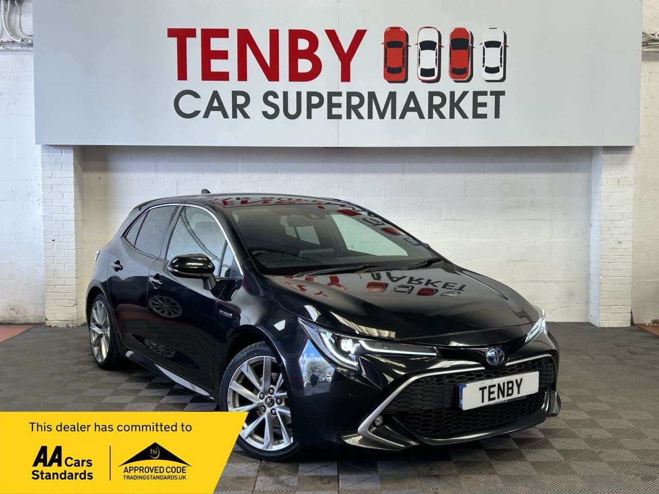 A 2019 TOYOTA COROLLA 2.0 VVT-h Excel Hatchback 5dr Petrol Hybrid CVT Euro 6 (s/s) (184 ps) AUTO A 2019 TOYOTA COROLLA 2.0 VVT-h Excel Hatchback 5dr Petrol Hybrid CVT Euro 6 (s/s) (184 ps) AUTO