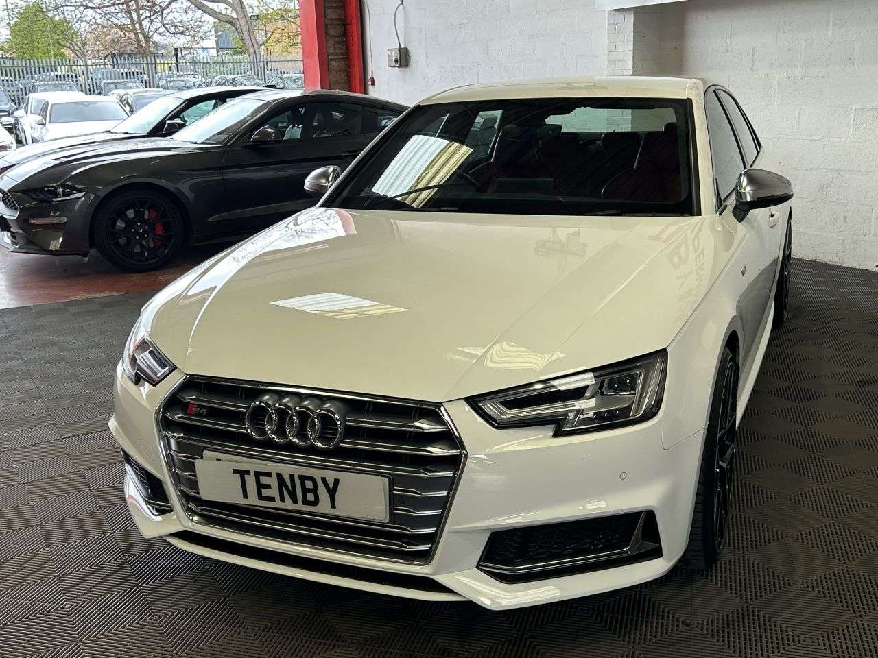2017 AUDI S4 2017 AUDI S4