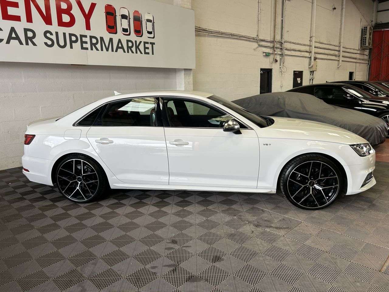 2017 AUDI S4 2017 AUDI S4