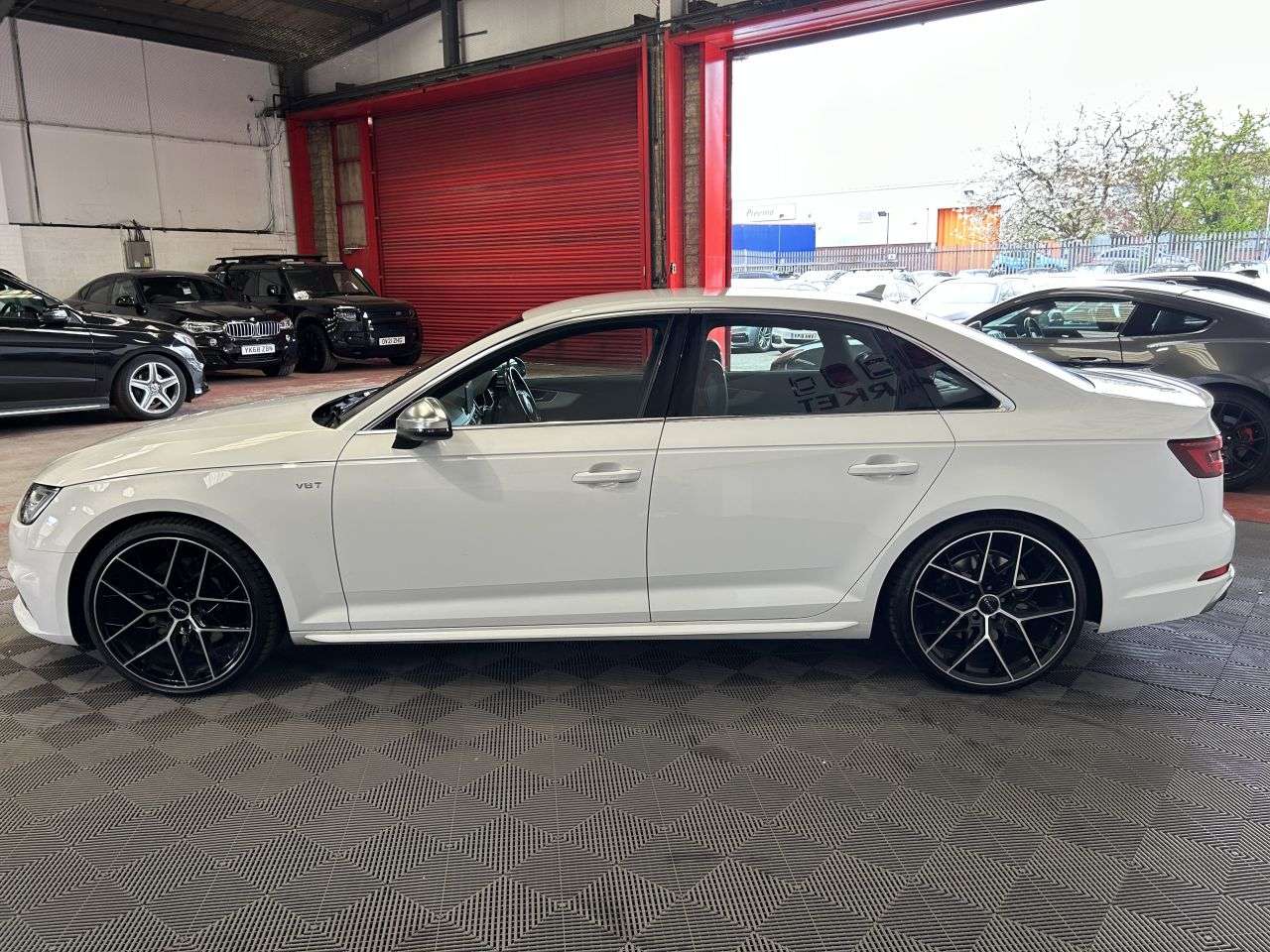 2017 AUDI S4 2017 AUDI S4