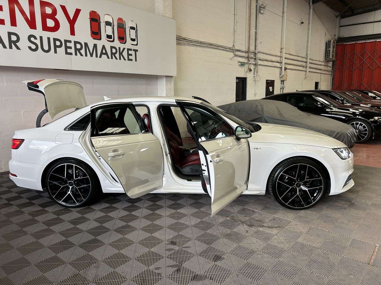 2017 AUDI S4 2017 AUDI S4