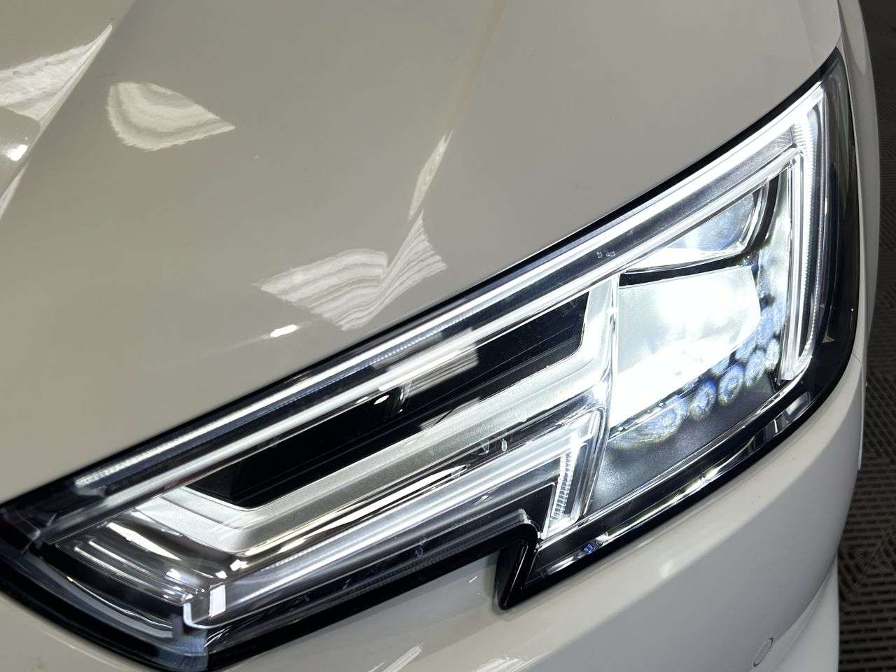 2017 AUDI S4 2017 AUDI S4