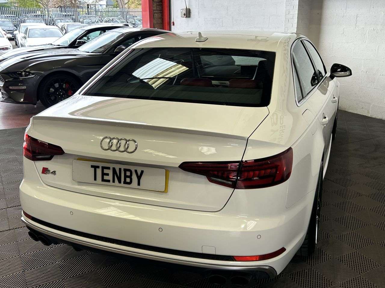 2017 AUDI S4 2017 AUDI S4