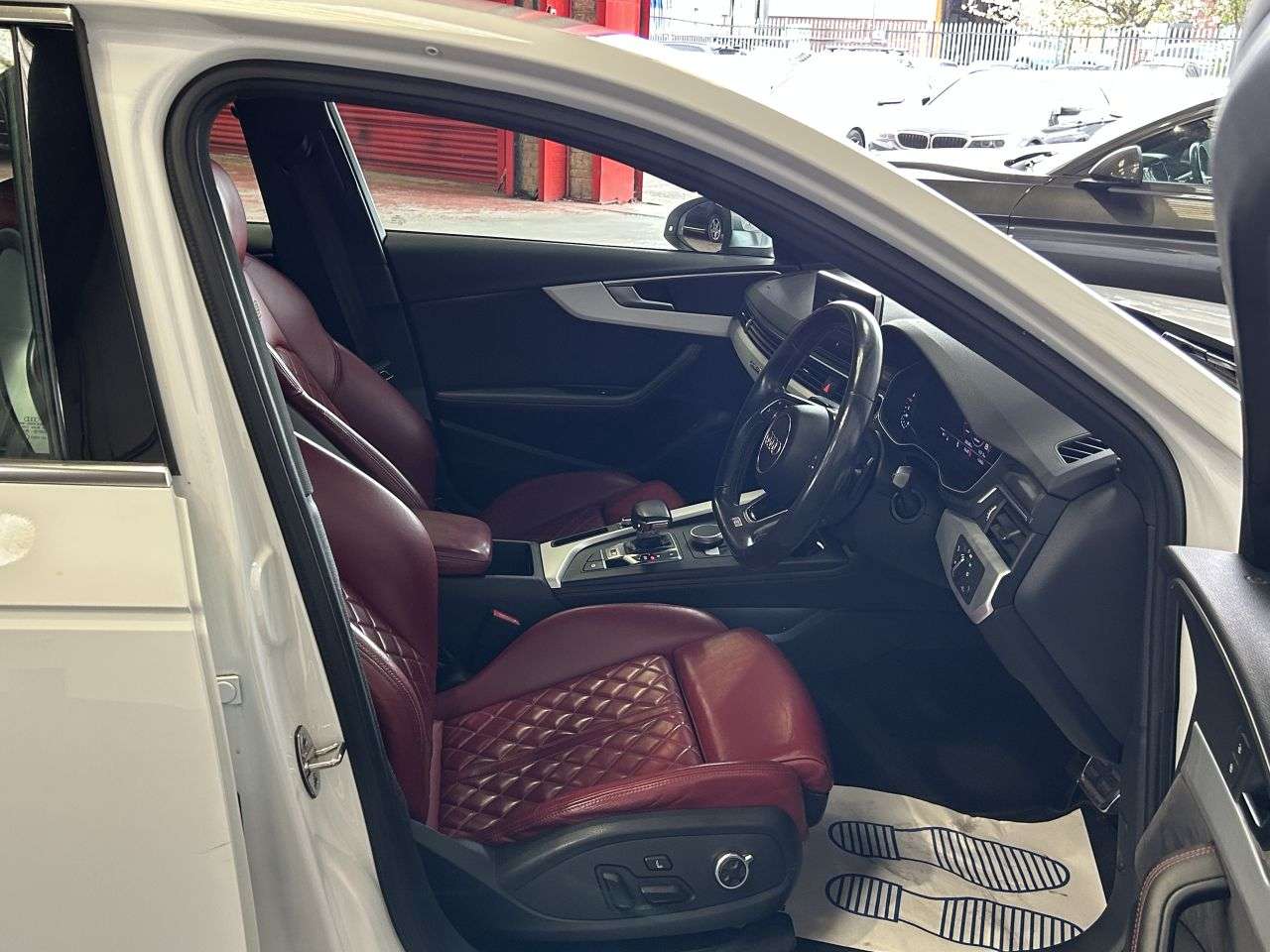 2017 AUDI S4 2017 AUDI S4