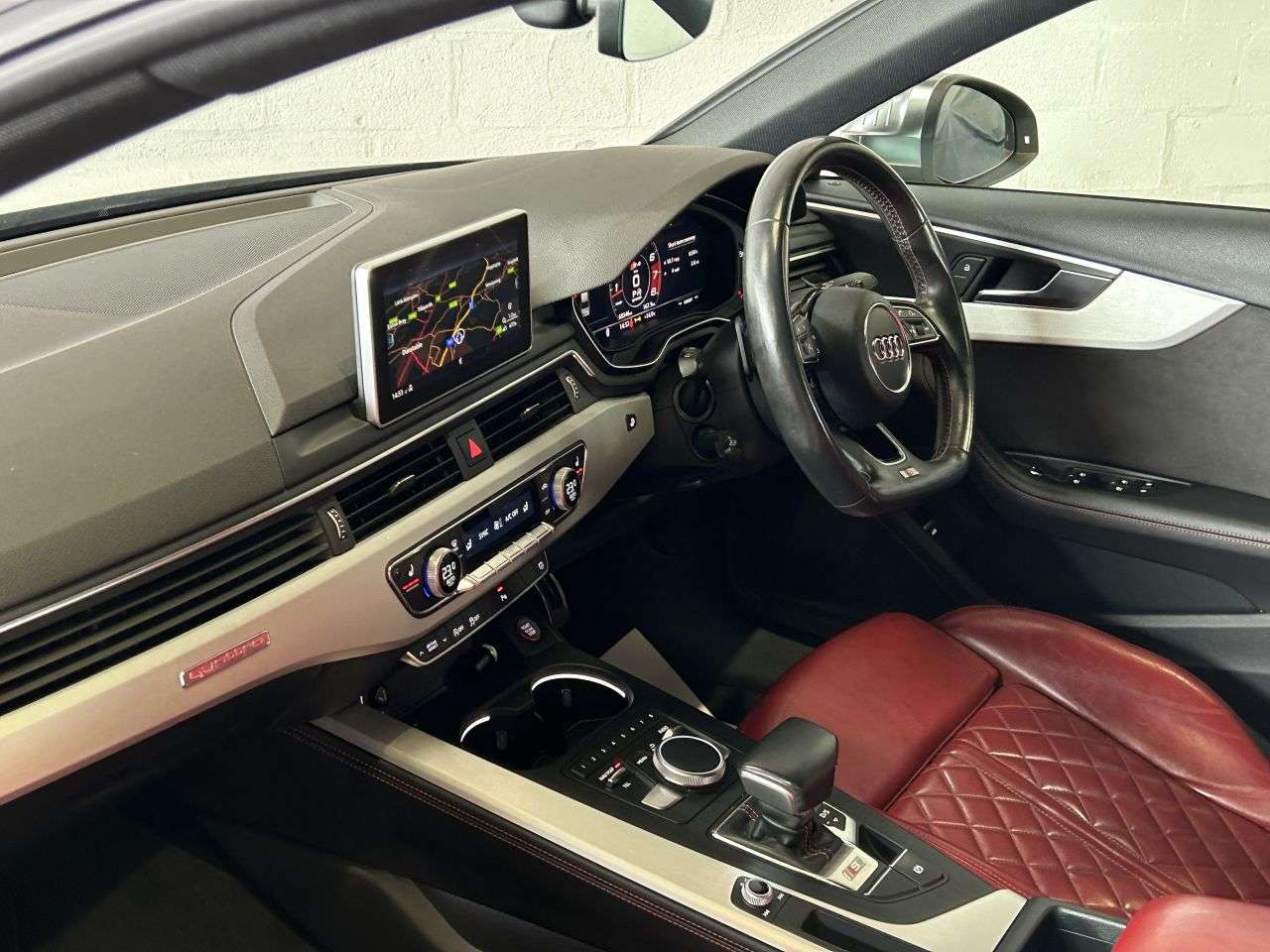 2017 AUDI S4 2017 AUDI S4