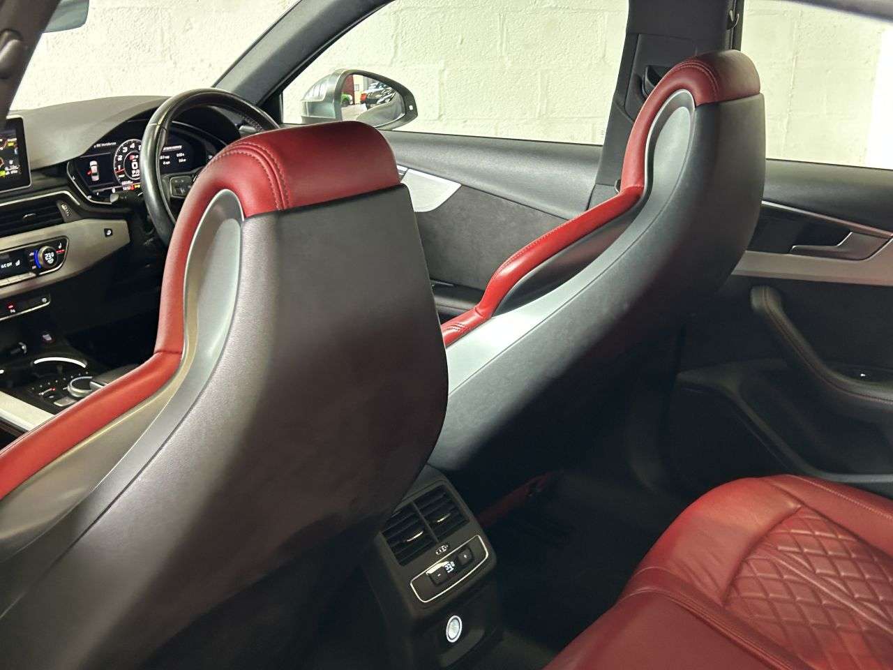 2017 AUDI S4 2017 AUDI S4