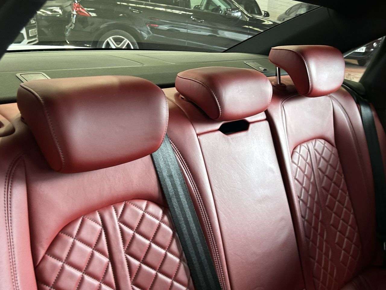 2017 AUDI S4 2017 AUDI S4