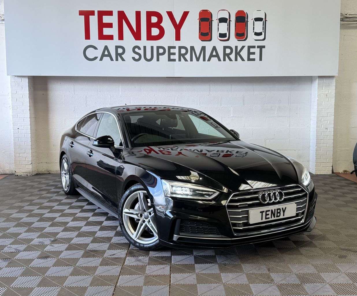 A 2017 AUDI A5 2.0 TDI S line Sportback 5dr Diesel S Tronic quattro Euro 6 (s/s) (190 ps) A 2017 AUDI A5 2.0 TDI S line Sportback 5dr Diesel S Tronic quattro Euro 6 (s/s) (190 ps)