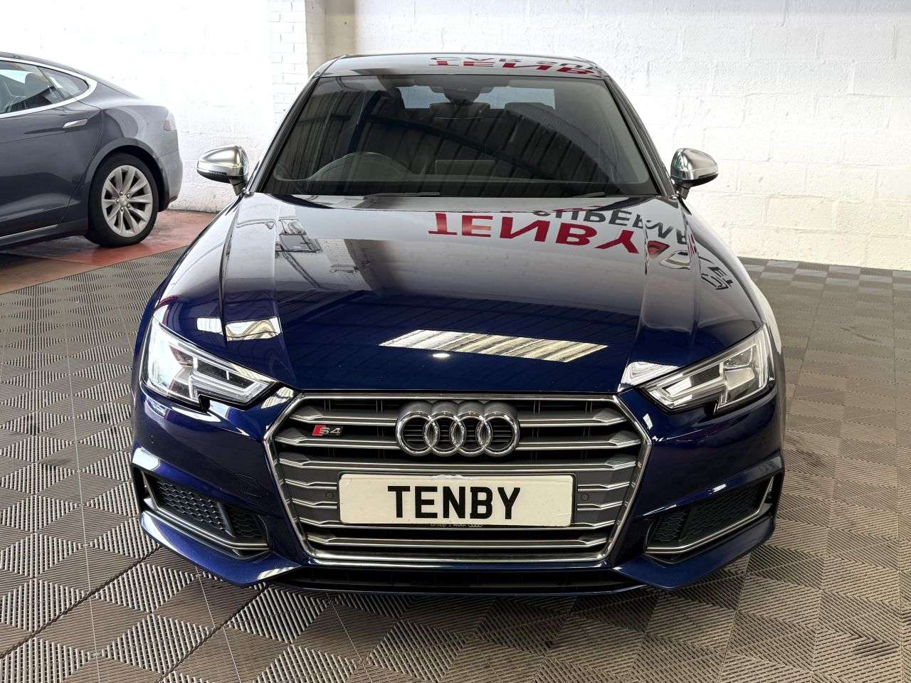 A 2018 AUDI S4 3.0 TFSI V6 Saloon 4dr Petrol Tiptronic quattro Euro 6 (s/s) (354 ps) APPLE A 2018 AUDI S4 3.0 TFSI V6 Saloon 4dr Petrol Tiptronic quattro Euro 6 (s/s) (354 ps) APPLE