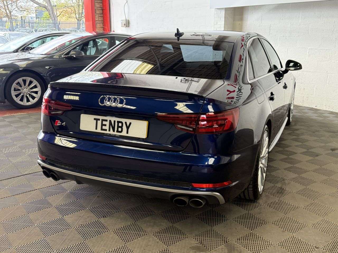 2018 AUDI S4 2018 AUDI S4