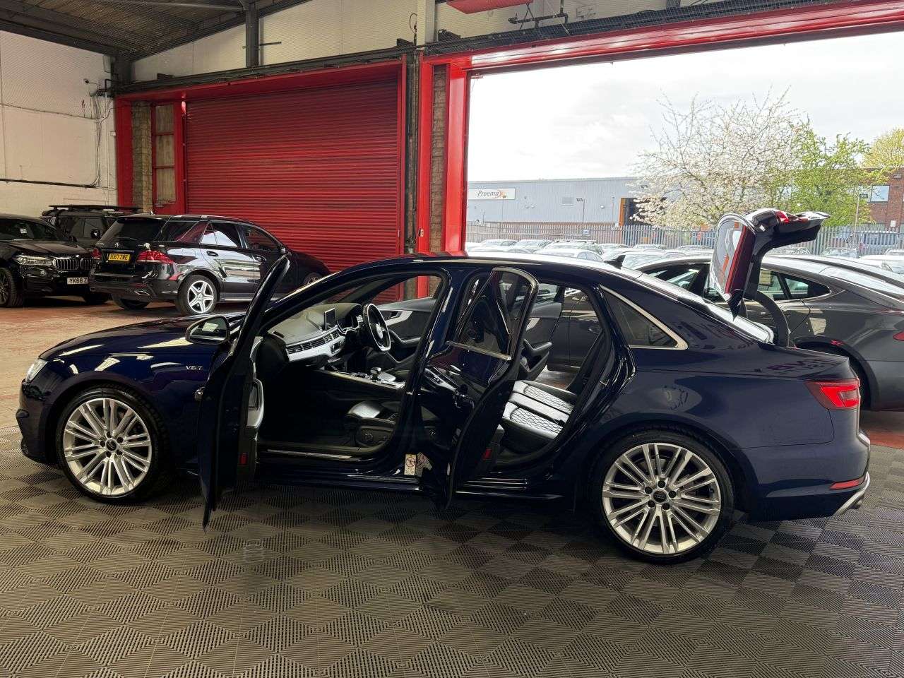 2018 AUDI S4 2018 AUDI S4