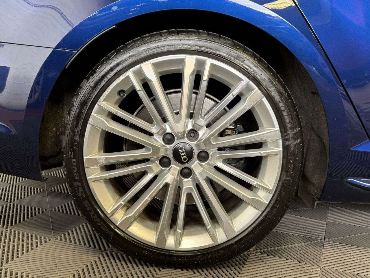 2018 AUDI S4 2018 AUDI S4