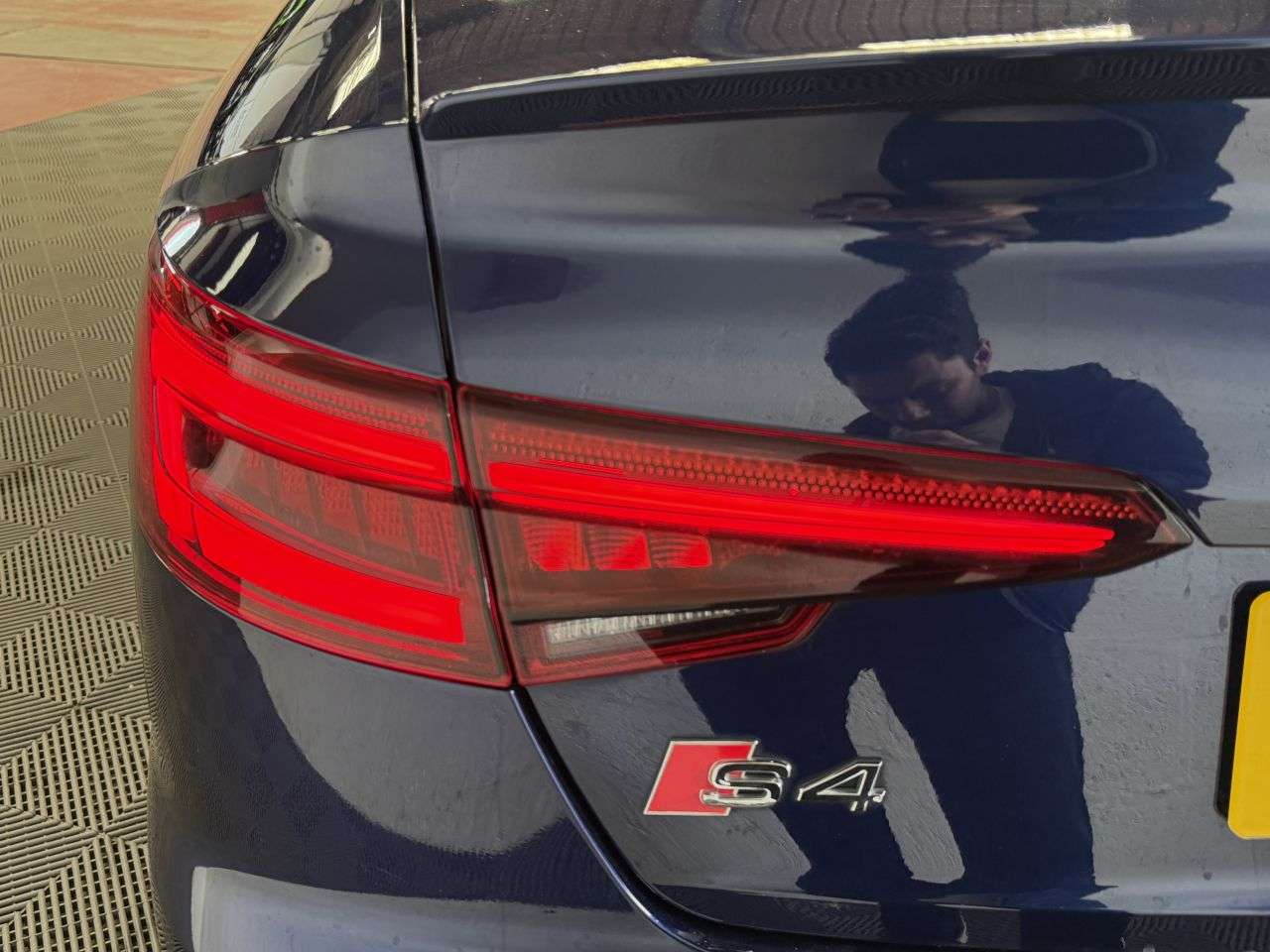 2018 AUDI S4 2018 AUDI S4